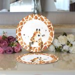 Beyaz Zemin Zürafa Desenli Dijital Baskılı Modern 2'li Yuvarlak Servis Altlığı – Supla Realhomes