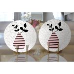 - Supla2li-10226-Krem-Kumlama-Zemin-Vazo-Desenli-Dijital-Baskili-Dekoratif-2li-Yuvarlak-Servis-Altligi-–-Supla-1 - Realhomes Krem Kumlama Zemin Vazo Desenli Dijital Baskılı Dekoratif 2'li Yuvarlak Servis Altlığı – Supla Realhomes