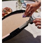 Siyah Kumlama Zemin Kaktüs Tasarımlı Dijital Baskılı Modern 2'li Yuvarlak Servis Altlığı – Supla Realhomes