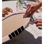 - Supla2li-10235-Pembe-Zemin-Vazo-Desenls-Dijital-Baskili-Modern-2li-Yuvarlak-Servis-Altligi-–-Supla-3 - Realhomes Pembe Zemin Vazo Desenlş Dijital Baskılı Modern 2'li Yuvarlak Servis Altlığı – Supla Realhomes