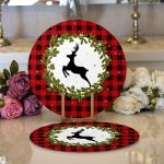 Ekose Zemin Çelenkli Geyik Motifli Dijital Baskılı Dekoratif 2'li Yuvarlak Servis Altlığı – Supla Realhomes