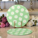 Yeşil Zemin Papatya Özel Tasarımlı Dijital Baskılı Modern 2'li Yuvarlak Servis Altlığı – Supla Realhomes