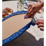 Mavi Zemin Kelebek & Çiçekli Özel Tasarım Dijital Baskılı Modern 2'li Yuvarlak Servis Altlığı – Supla Realhomes