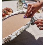 Karakalem Çiçek Desenli Dijital Baskılı Modern 2'li Yuvarlak Servis Altlığı – Supla Realhomes