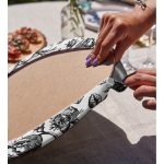 Karakalem Çiçek Desenli Dijital Baskılı Modern 2'li Yuvarlak Servis Altlığı – Supla Realhomes