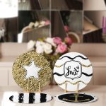 4'lü Beyaz Zemin Üzerinde Gold Detaylı Modern Servis Altlığı & Supla Realhomes