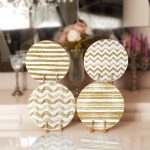 - Supla4lu-Set117 - Realhomes 4'lü Beyaz Zeminli Gold Detaylı Geometrik Çizimli Servis Altlığı & Supla Realhomes