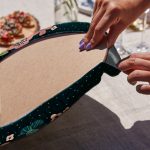 4'lü Rengarenk Zemin Üzerinde Çiçek & Yaprak Tasarımlı Servis Altlığı & Supla Realhomes