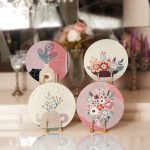 - Supla4lu-Set174 - Realhomes  4'lü Renkli Zeminli Onedraw Çizimli Vazo Desenli Servis Altlığı & Supla Realhomes