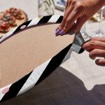 - Supla4lu-Set180-2 - Realhomes 4'lü Beyaz Zemin Üzerinde Gold Detaylı Yazılı Modern Servis Altlığı & Supla Realhomes