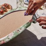 4'lü Rengarenk Zemin Üzerinde Çiçek Desenli Modern Servis Altlığı & Supla Realhomes