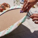 - Supla4lu-Set21-2 - Realhomes 4'lü Renkli Çizgiler Üzerinde Gold Detaylı Servis Altlığı & Supla Realhomes