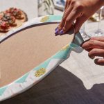 - Supla4lu-Set232-2 - Realhomes 4'lü Renkli Çizgi Zeminli Gold Detaylı Servis Altlığı & Supla Realhomes