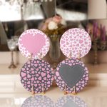 - Supla4lu-Set241 - Realhomes 4'lü Siyah & Beyaz Zemin Kalp Tasarımlı Servis Altlığı & Supla Realhomes