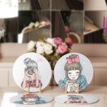 4'lü Fotoğraf Çeken & Kahve İçen Kız Tasarımlı Servis Altlığı & Supla Realhomes