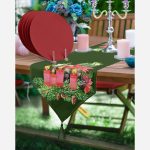 - SuplaRunner-DuzRenkSet-10144-Yesil-Zemin-Cam-Yaprakli-Mum-Tasarimli-Dijital-Baskili-Modern-Ucgen-Puskullu-Runner-1-Adet-6-Adet-Bordo-Renkli-Supla - Realhomes Yeşil Zemin Çam Yapraklı Mum Tasarımlı Dijital Baskılı Modern Üçgen Püsküllü Runner 1 Adet & 6 Adet Bordo Renkli Supla Realhomes