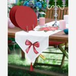 - SuplaRunner-DuzRenkSet-10457-Kirmizi-Kurdale-Gul-Motifli-Ucgen-Puskullu-Runner-1-Adet-6-Adet-Bordo-Renkli-Supla - Realhomes  Kırmızı Kurdale Gül Motifli Üçgen Püsküllü Runner 1 Adet & 6 Adet Bordo Renkli Supla Realhomes