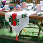 - SuplaRunnerSet496-Yilbasi-Temali-Mum-Kozalak-Tasarimli-61-Supla-Runner-Seti-2 - Realhomes Yılbaşı Temalı Mum & Kozalak Tasarımlı 6+1 Supla Runner Seti Realhomes