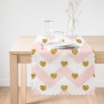 Pembe Zigzag Desenli Altın Detaylı Modern Özel Tasarım Runner Realhomes