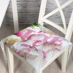 - P133-Gorsel - Realhomes RealHomes Dijital Baskılı Pofuduk Sandalye Minderi 40 x 40 cm Düğmeli Realhomes