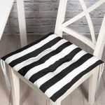 - P2025-Gorsel - Realhomes  RealHomes Dijital Baskılı Pofuduk Sandalye Minderi 40 x 40 cm Düğmeli Realhomes