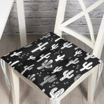 - P2029-Gorsel - Realhomes RealHomes Dijital Baskılı Pofuduk Sandalye Minderi 40 x 40 cm Düğmeli Realhomes