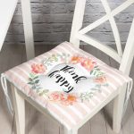 - P2086-Gorsel - Realhomes  RealHomes Dijital Baskılı Pofuduk Sandalye Minderi 40 x 40 cm Düğmeli Realhomes