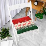 - P3024-Gorsel-1 - Realhomes Yılbaşı Geyikleri ve Ağaçlar Baskılı Dekoratif Pofuduk Sandalye Minderi Realhomes