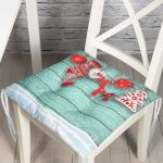 - P3032-Gorsel - Realhomes Yeşil Zeminde Yılbaşı Konsepti Desenli Dekoratif Pofuduk Sandalye Minderi Realhomes