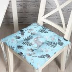 Mavi Zeminli Geyik ve Yaprak Desenli Dekoratif Pofuduk Sandalye Minderi Realhomes