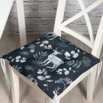 - P3042-Gorsel - Realhomes  Lacivert Zeminde Geyik ve Yaprak Motifleri Dijital Baskılı Pofuduk Sandalye Minderi Realhomes