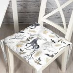 - P3043-Gorsel - Realhomes Ekru Zeminli Geyik ve Yaprak Motifler iDijital Baskılı Pofuduk Sandalye Minderi Realhomes