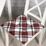 - P3083-Gorsel - Realhomes Kırmızı Siyah Çapraz Ekose Desenli Dekoratif Pofuduk Sandalye Minderi Realhomes