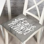 - P309-Gorsel - Realhomes  RealHomes Özel Tasarım Düğmeli Pofuduk Sandalye Minderi Realhomes