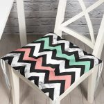 - P3154-Gorsel - Realhomes  Pembe Mavi Geometrik Mermer Zeminli Dijital Baskılı Pofuduk Sandalye Minderi Realhomes