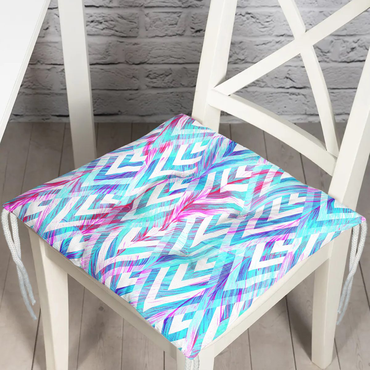 Geometrik Zeminde Tüy Desenli Modern Pofuduk Sandalye Minderi Realhomes