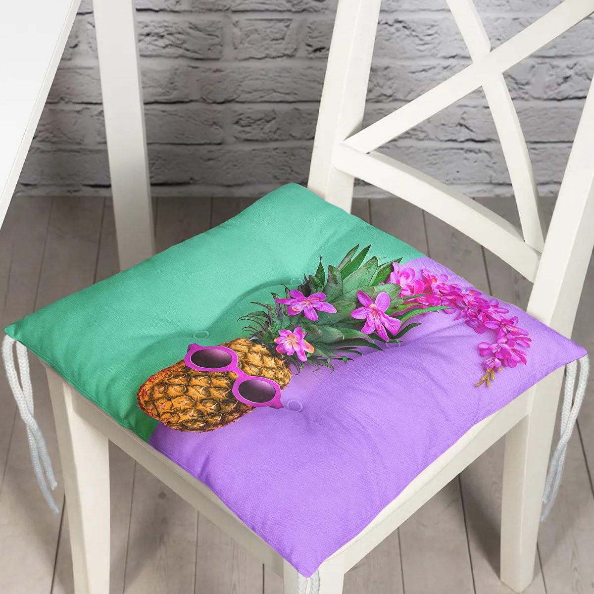 Yeşil ve Mor Ananas Temalı Özel Tasarım Pofuduk Sandalye Minderi Realhomes