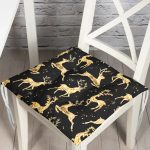 - P3215-Gorsel - Realhomes Altın Detaylı Geyikler Desenli Modern Pofuduk Sandalye Minderi Realhomes