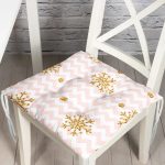 - P3218-Gorsel - Realhomes Zigzag Pudra Zeminli Altın Detaylı Modern Pofuduk Sandalye Minderi Realhomes