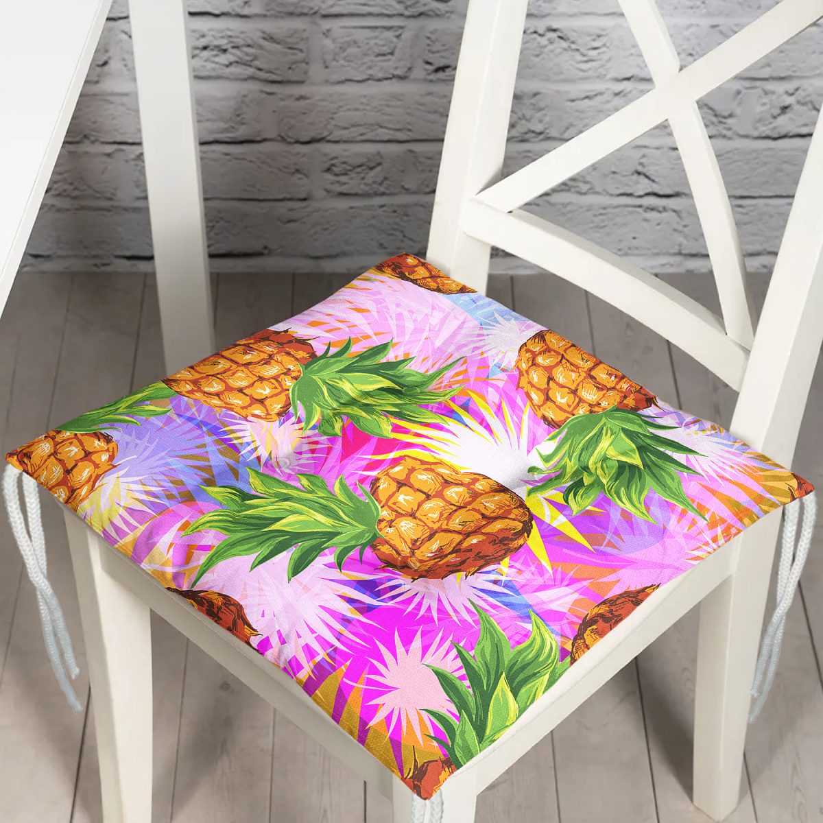 Pembe Zeminde Ananaslar Özel Tasarımlı Modern Pofuduk Sandalye Minderi Realhomes