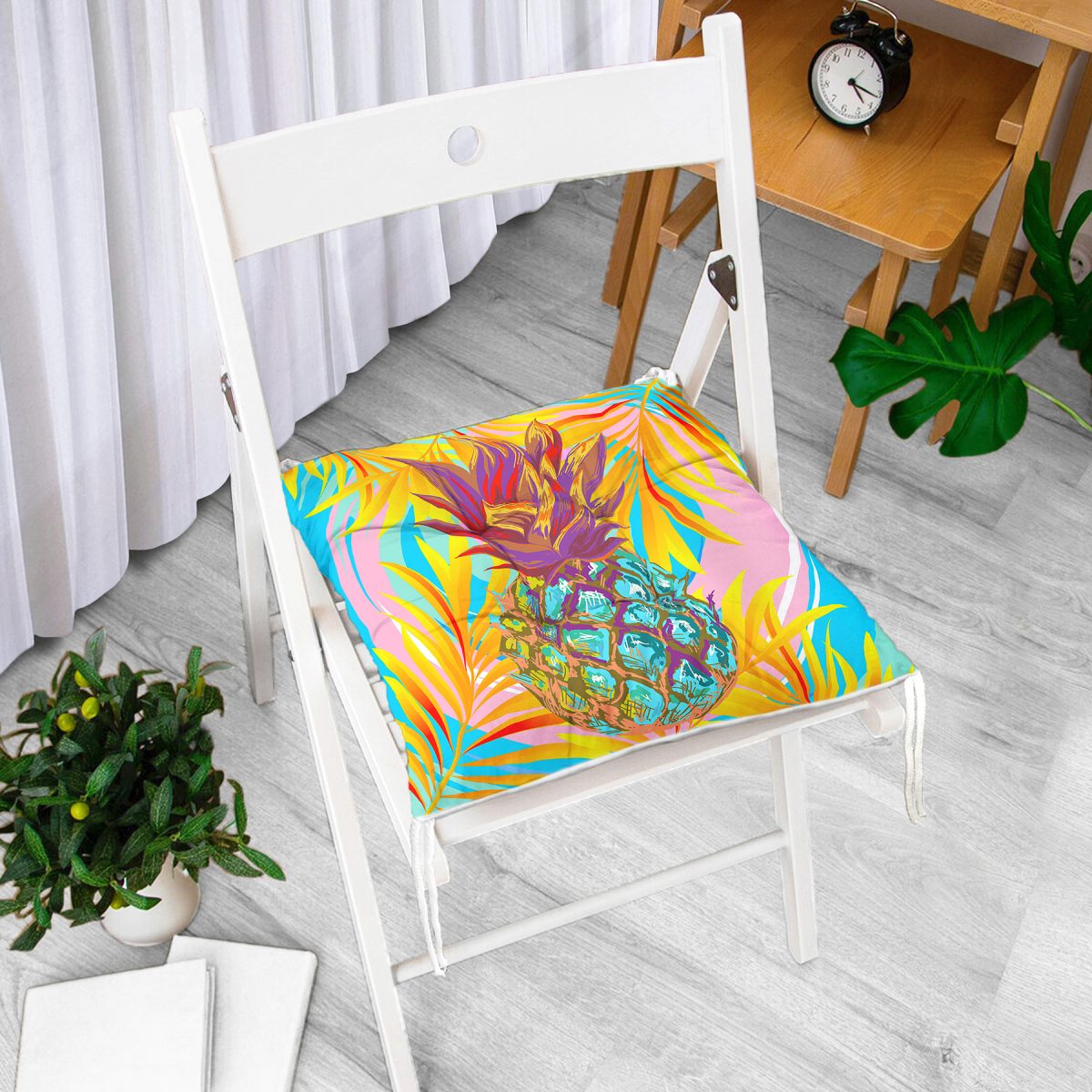 Renkli Yaprak Zeminli Ananas Detaylı Modern Pofuduk Sandalye Minderi Realhomes