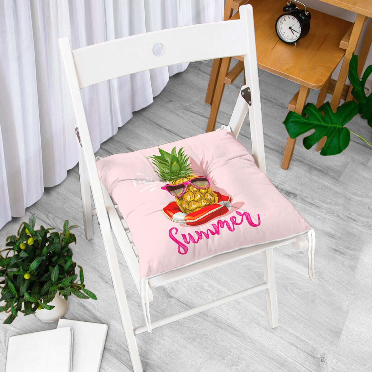 Pembe Zeminli Summer Ananas Desenli Pofuduk Sandalye Minderi Realhomes