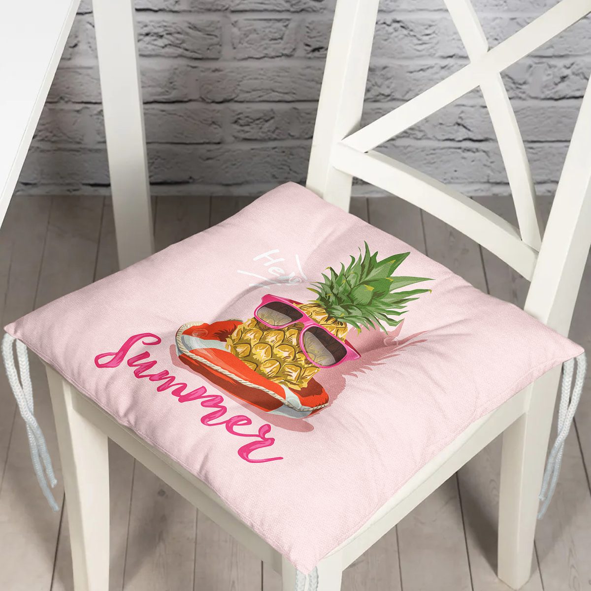 Pembe Zeminli Summer Ananas Desenli Pofuduk Sandalye Minderi Realhomes