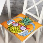 - P3271-Gorsel - Realhomes  Turuncu Zeminde Summer Ananas Tasarımlı Pofuduk Sandalye Minderi Realhomes