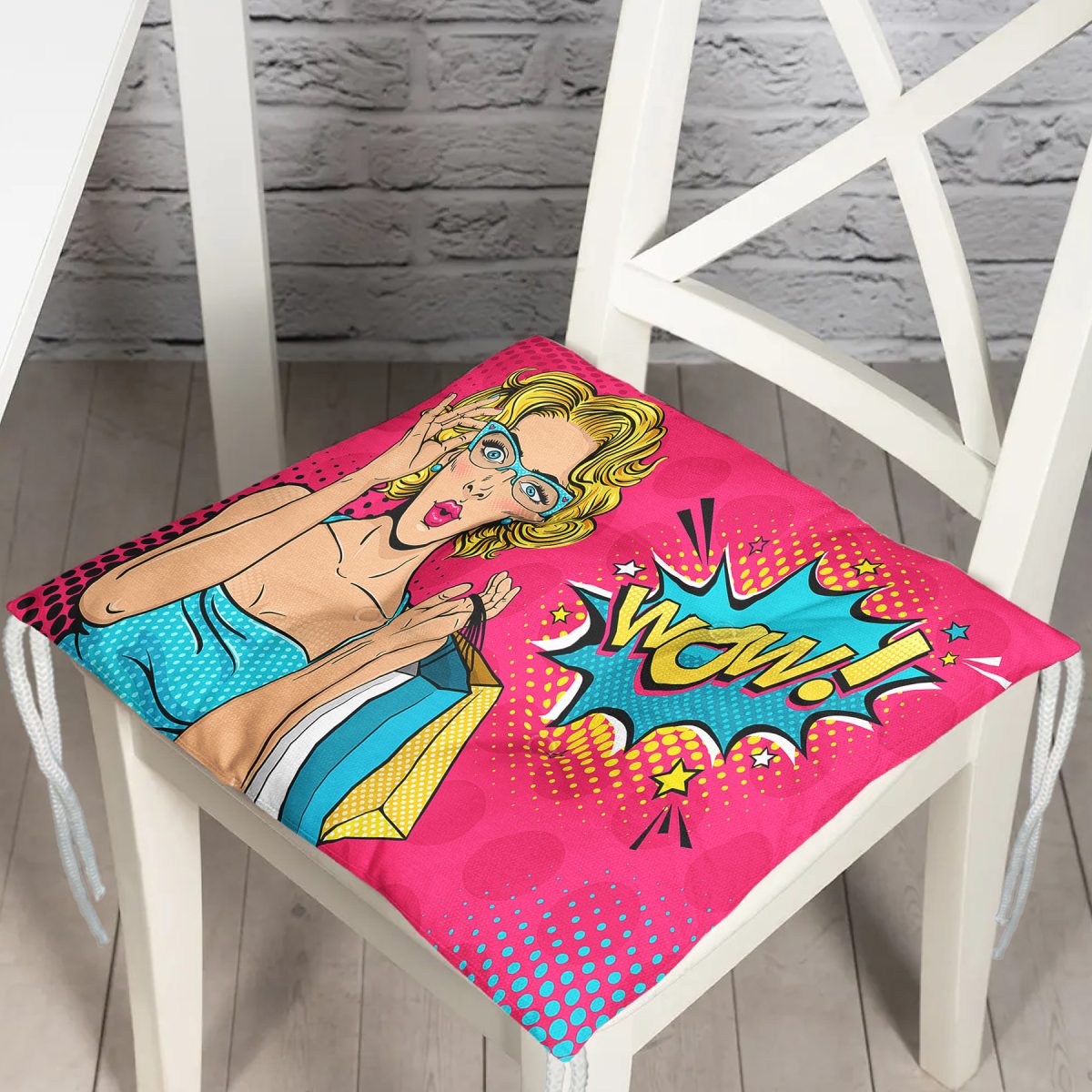 Pempe Pop Art Wow Tasarımlı Dekoratif Pofuduk Sandalye Minderi Realhomes
