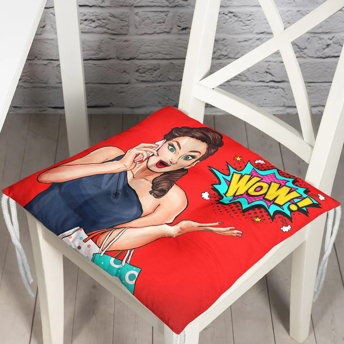 Kırmızı Zeminli Popart Wow Desenli Modern Pofuduk Sandalye Minderi Realhomes