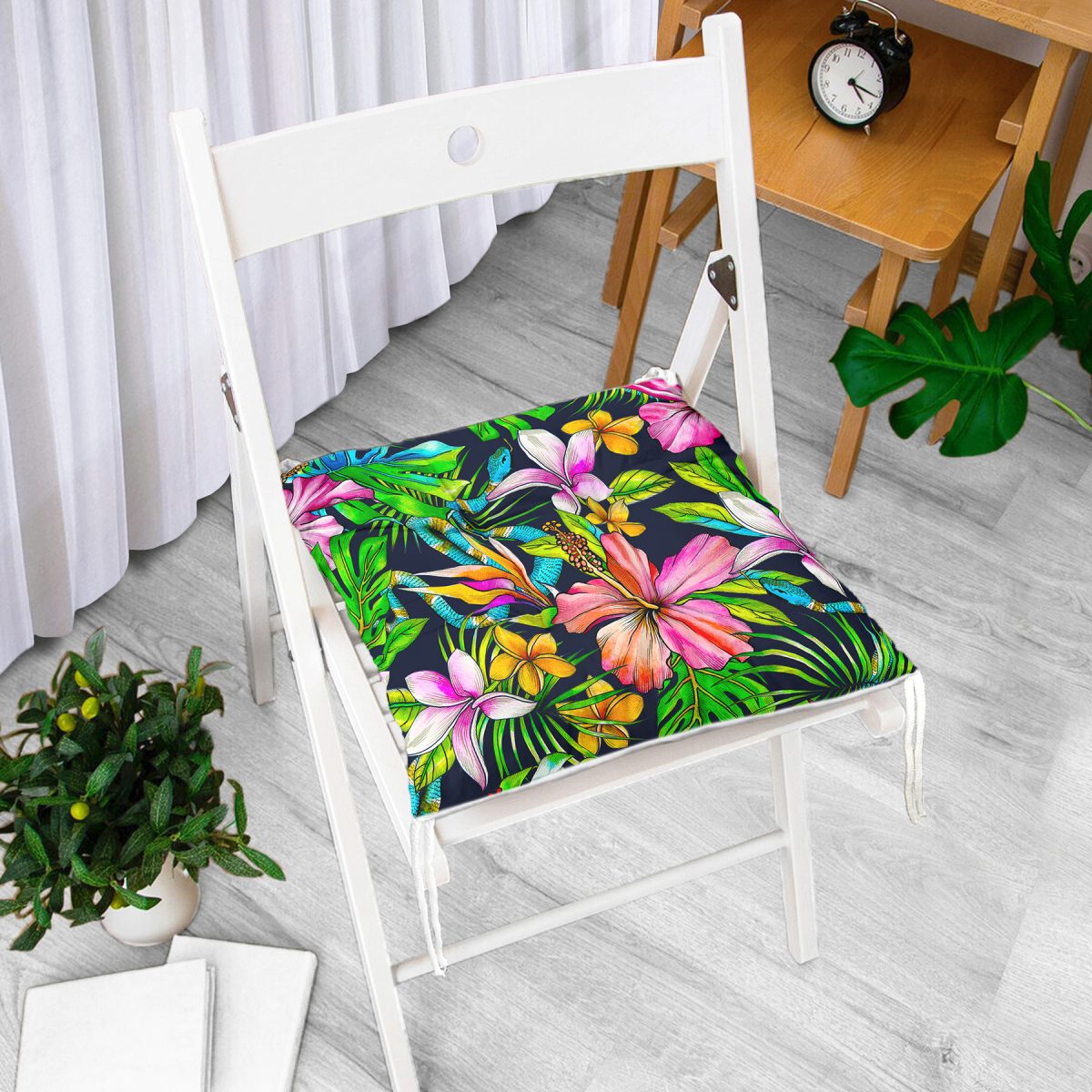 Lacivert Zeminli Tropikal Desenli Dijital Baskılı Pofuduk Sandalye Minderi Realhomes
