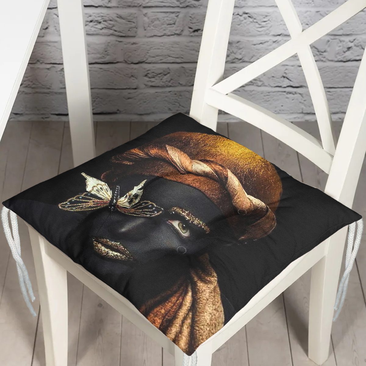 Gold Siyahı Kadın Özel Tasarımlı dekoratif Pofuduk Sandalye Minderi Realhomes