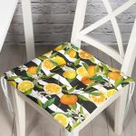 - P3355-Gorsel - Realhomes Çizgili Siyah Zeminli Limon Desenli Dekoratif Pofuduk Sandalye Minderi Realhomes