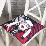 - P3360-Gorsel - Realhomes Pop Art Mujer Elegante Tasarımlı Dijital Baskılı Pofuduk Sandalye Minderi Realhomes